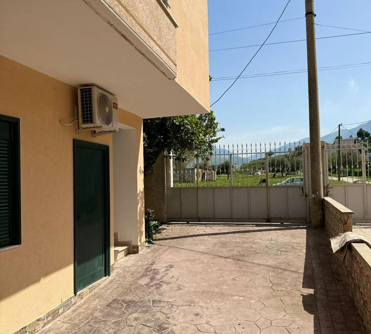 Amel'S Apartments Comfortable Family Stay Near Orikum Beach 阿尔巴尼亚