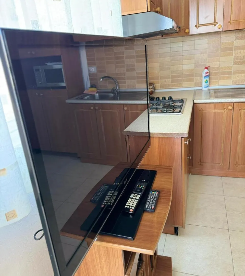 Amel'S Apartments Comfortable Family Stay Near Orikum Beach