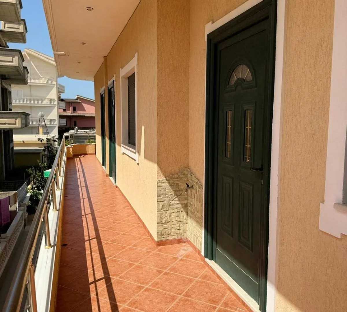 Amel'S Apartments Comfortable Family Stay Near Orikum Beach