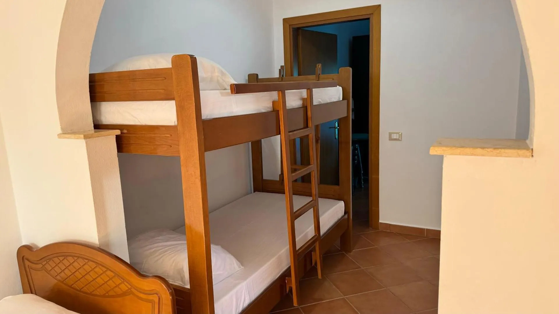 Amel'S Apartments Comfortable Family Stay Near Orikum Beach