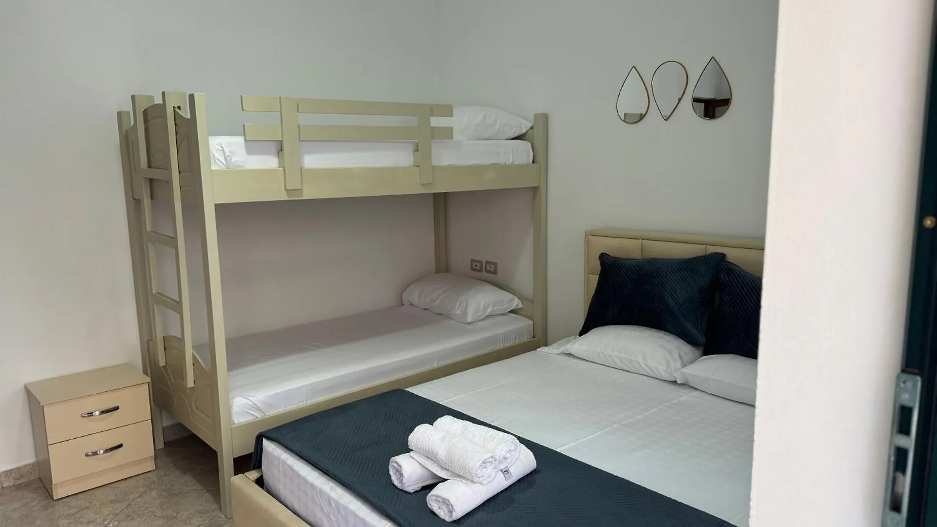 Amel'S Apartments Comfortable Family Stay Near Orikum Beach 阿尔巴尼亚