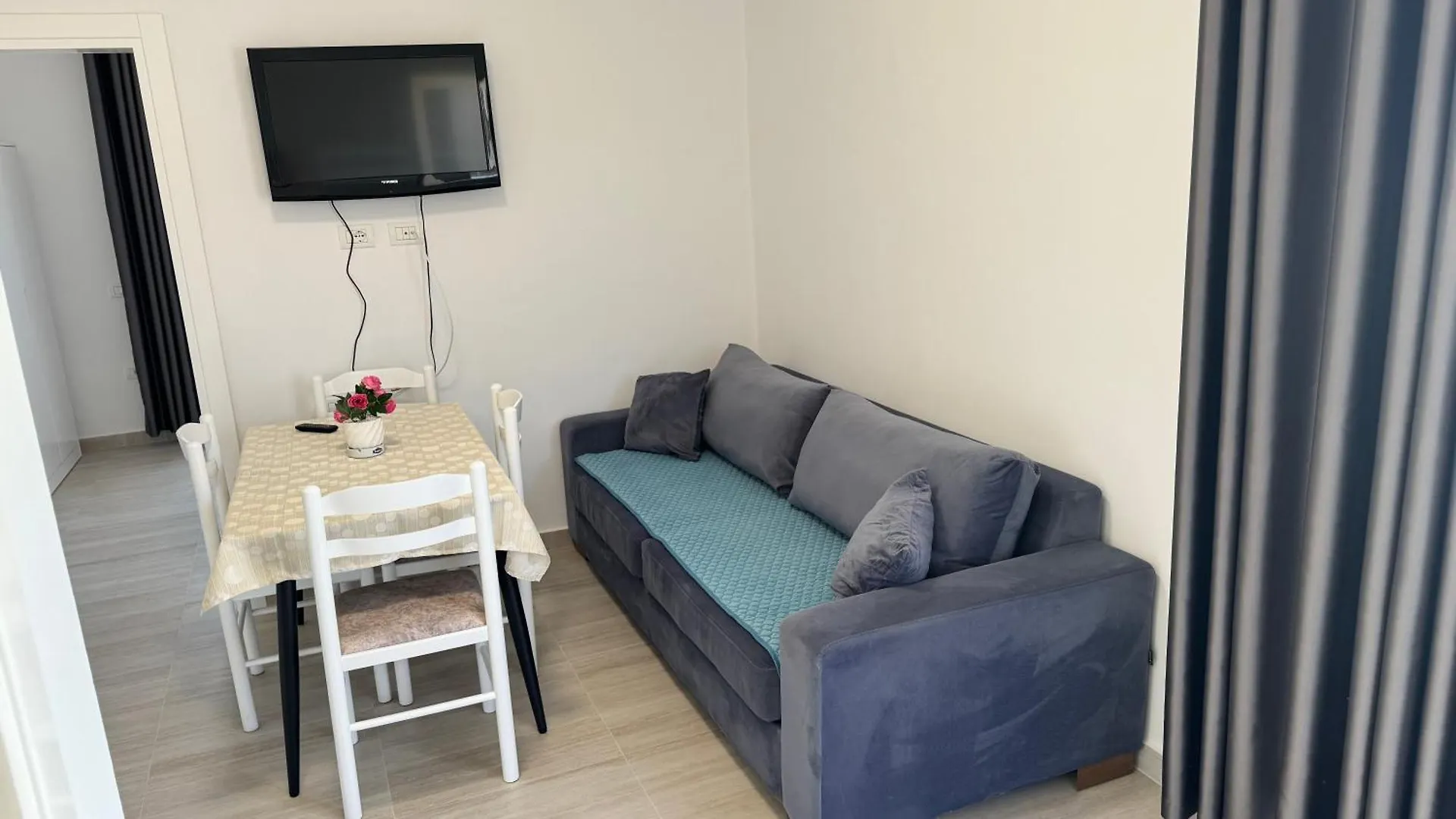 Amel'S Apartments Comfortable Family Stay Near Orikum Beach