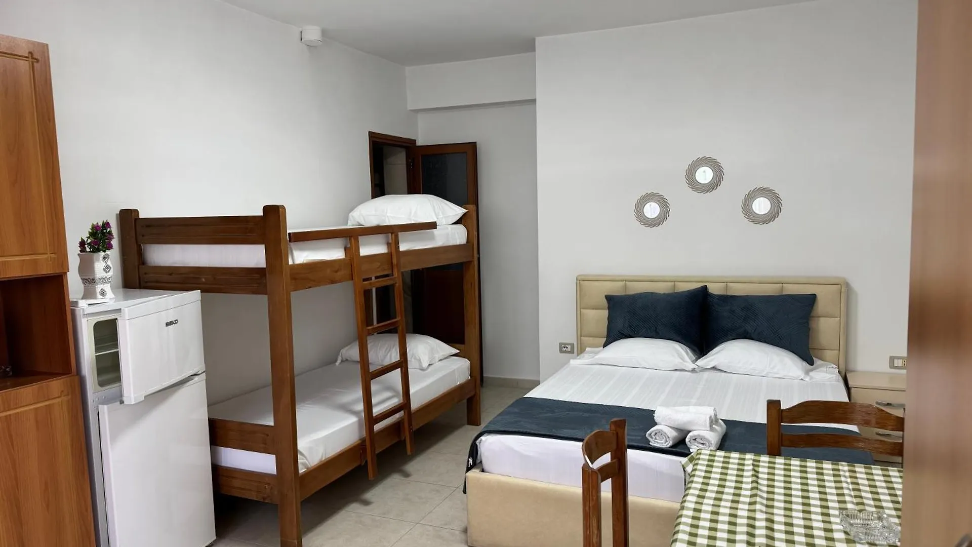 Amel'S Apartments Comfortable Family Stay Near Orikum Beach 阿尔巴尼亚
