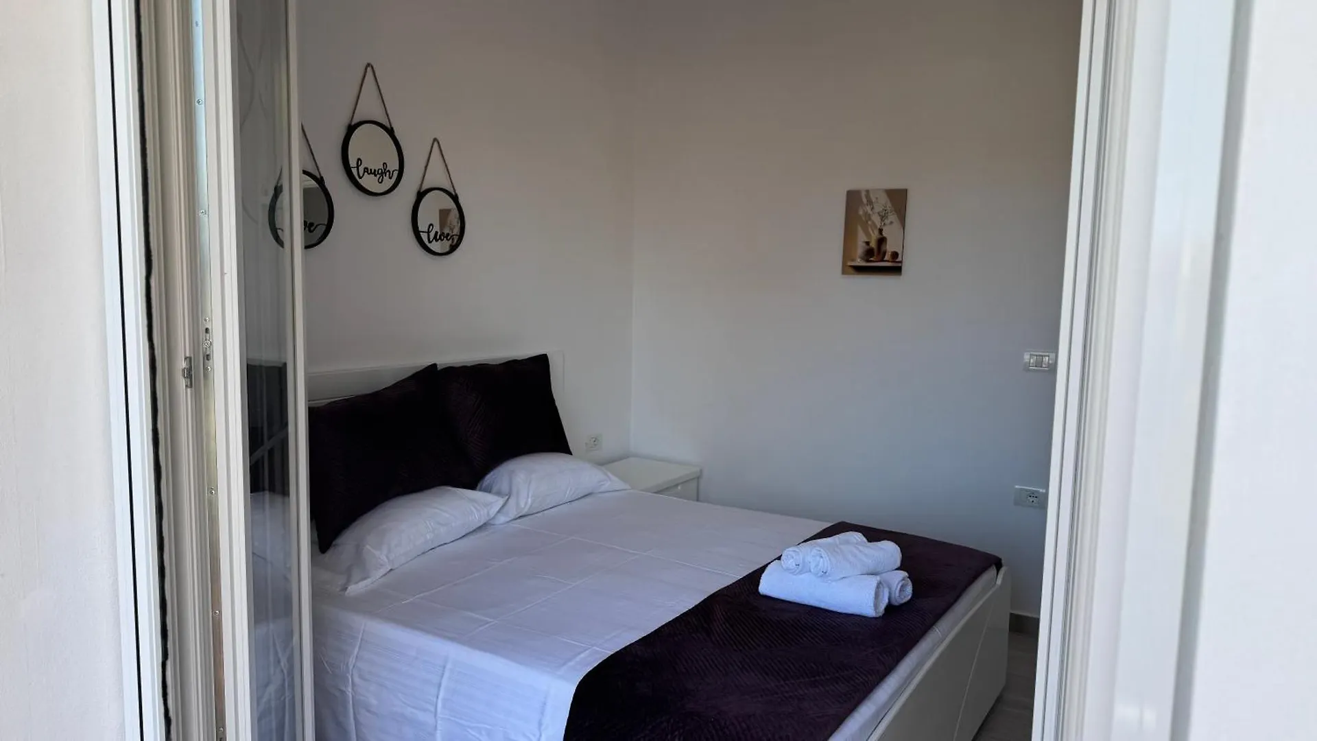 Amel'S Apartments Comfortable Family Stay Near Orikum Beach