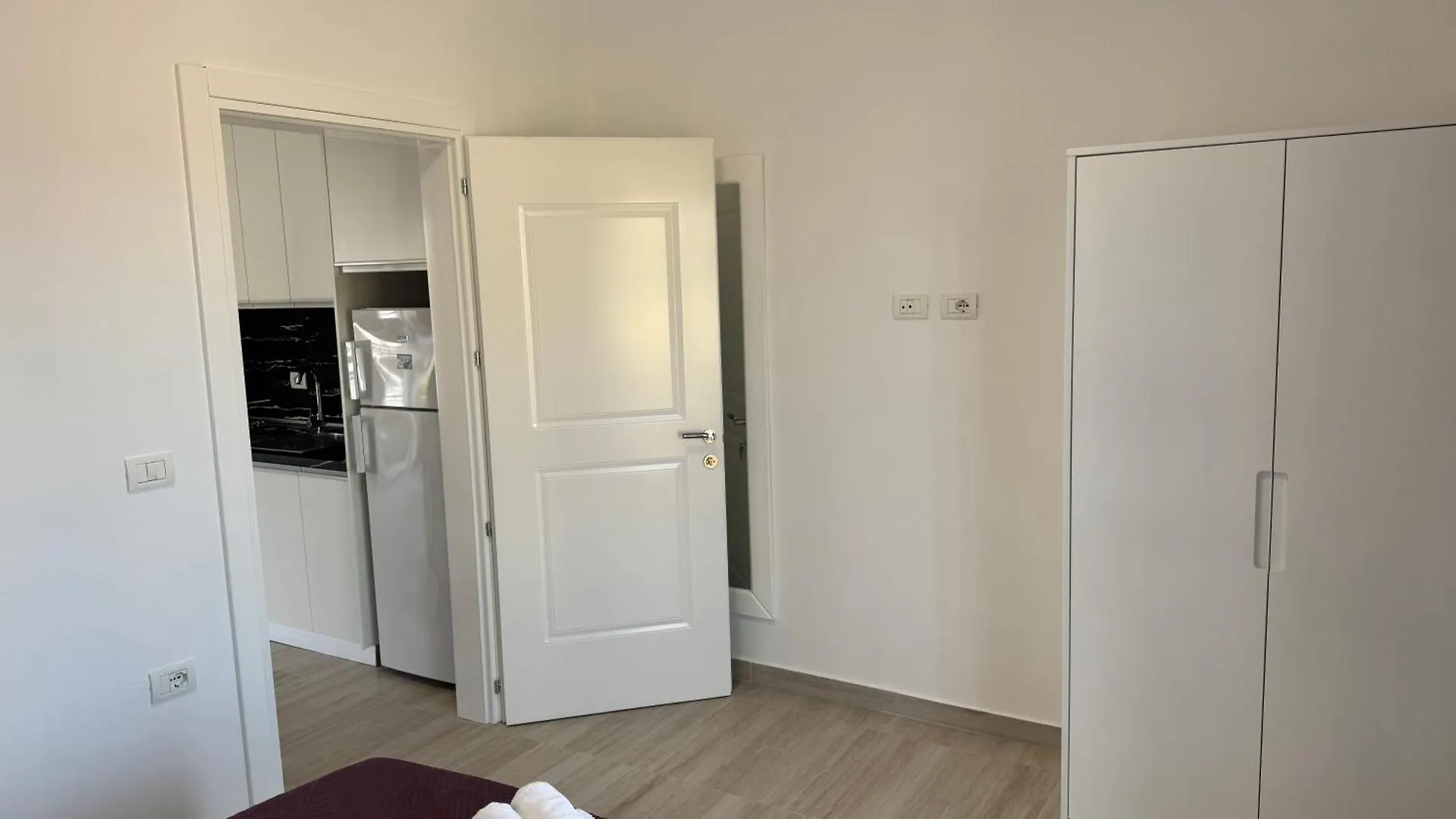 Amel'S Apartments Comfortable Family Stay Near Orikum Beach
