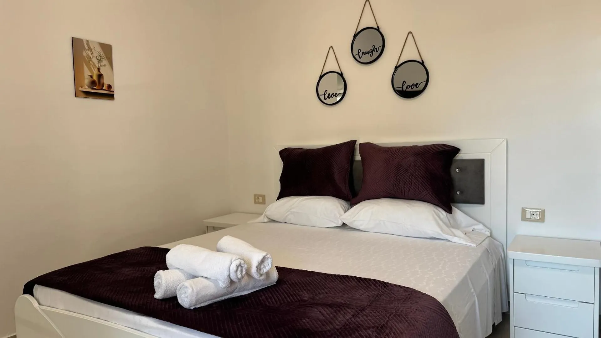 Amel'S Apartments Comfortable Family Stay Near Orikum Beach 阿尔巴尼亚
