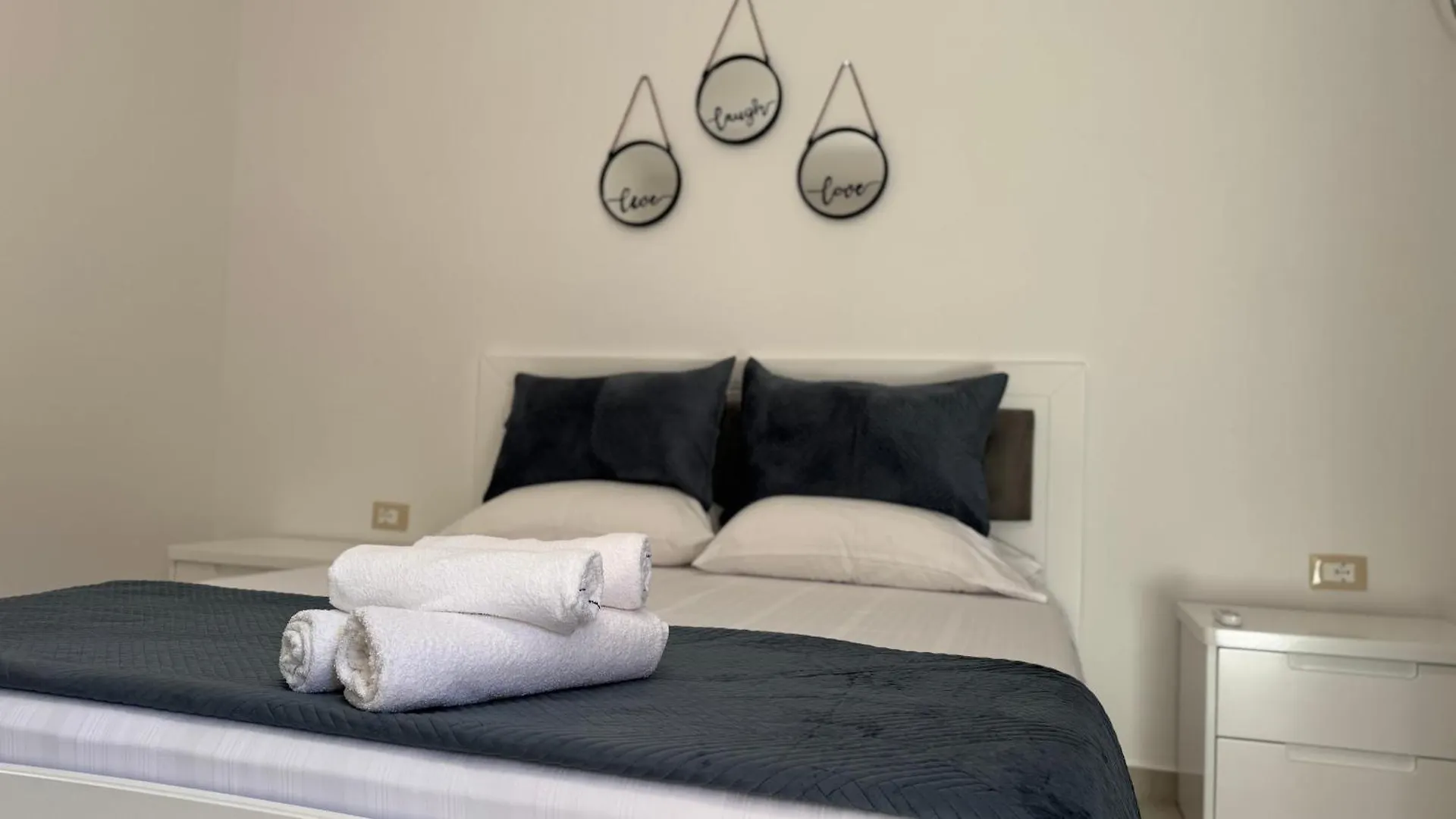 Amel'S Apartments Comfortable Family Stay Near Orikum Beach