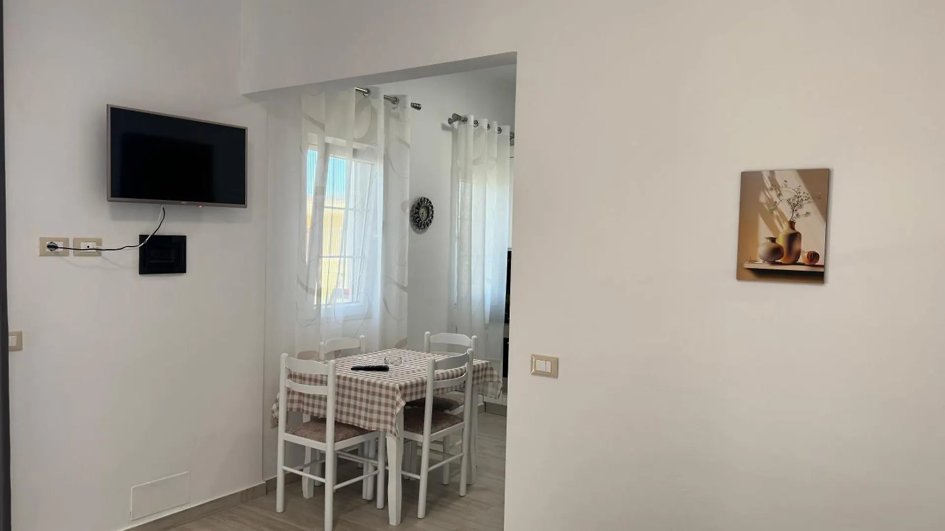 Amel'S Apartments Comfortable Family Stay Near Orikum Beach 0*,  阿尔巴尼亚